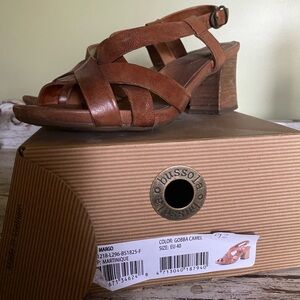 Bussola Leather Sandals
